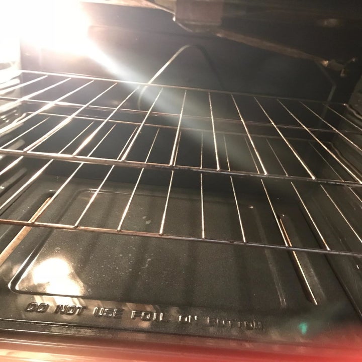 Reviewer image of clean oven