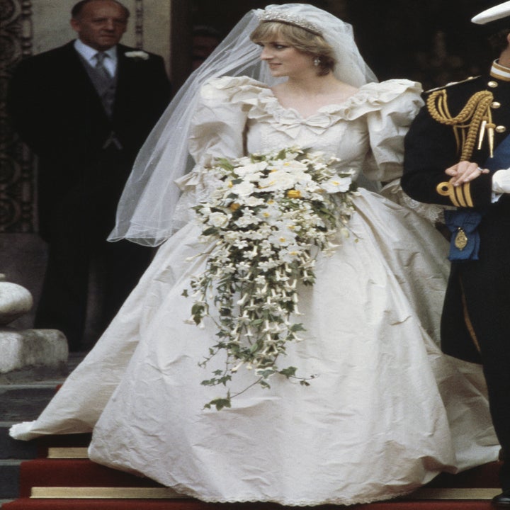 Emma Corrin's Princess Diana On “The Crown” Season 4 From Netflix Is ...