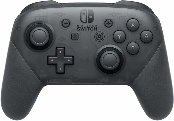 A Switcher controller with the size, weight, and feel of an Xbox controller
