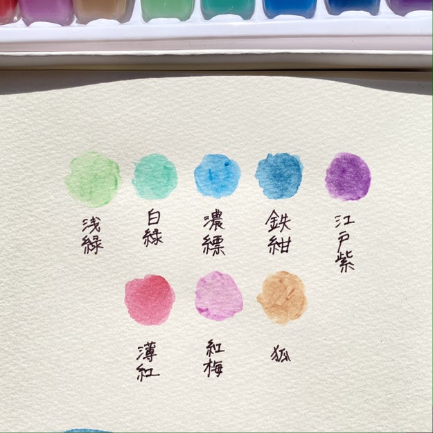 とにかく色が可愛い セリアの 水彩絵の具 の和風な色合いが素敵すぎる Buzzfeed Japan セリアで 気なる商品を買ってきました ｄメニューニュース Nttドコモ