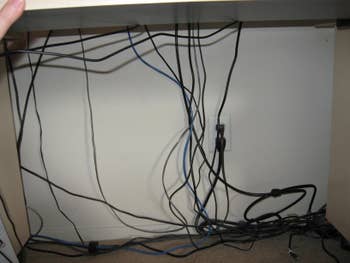 Reviewer image of tangled up wires