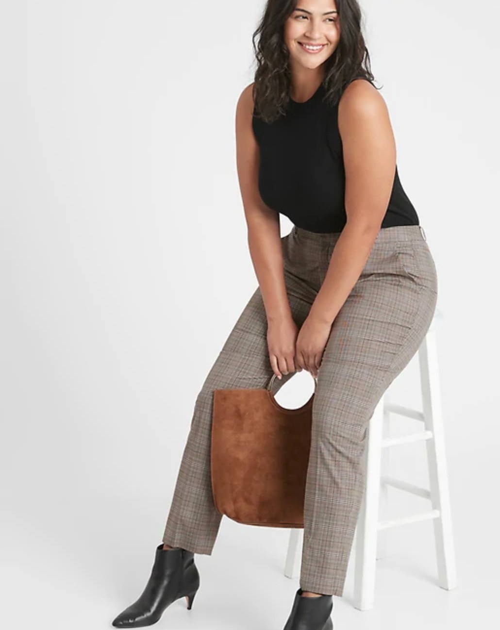 The pair of washable curvy pants in brown plaid