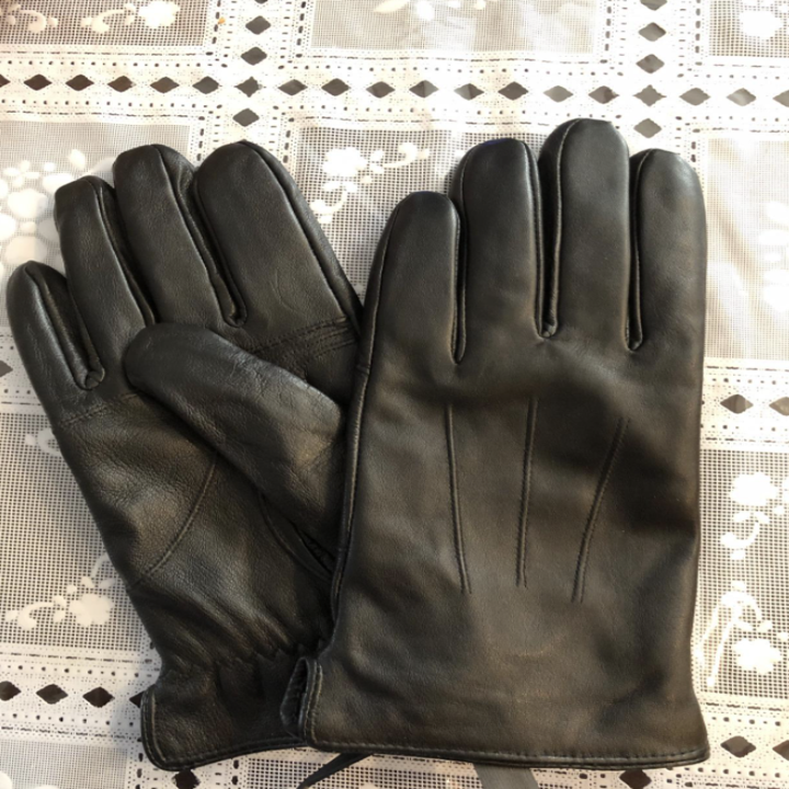 Leather touch screen gloves