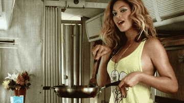 Beyoncé cooking in the &quot;Party&quot; music video