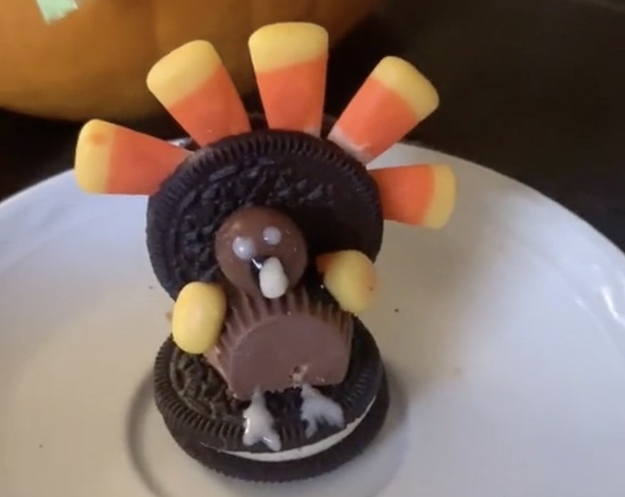 Oreos and candy that look like a turkey