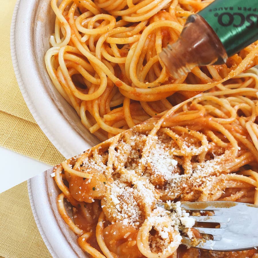 コンビニのパスタとは思えない セブンの 496円ランチ が海老づくしで美味しすぎるの