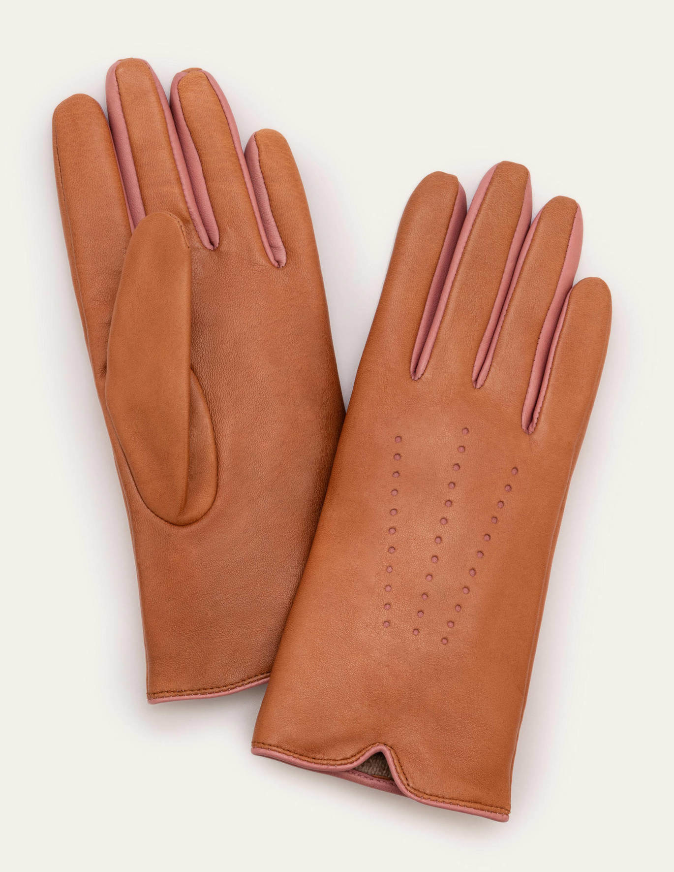 the camel colored leather gloves