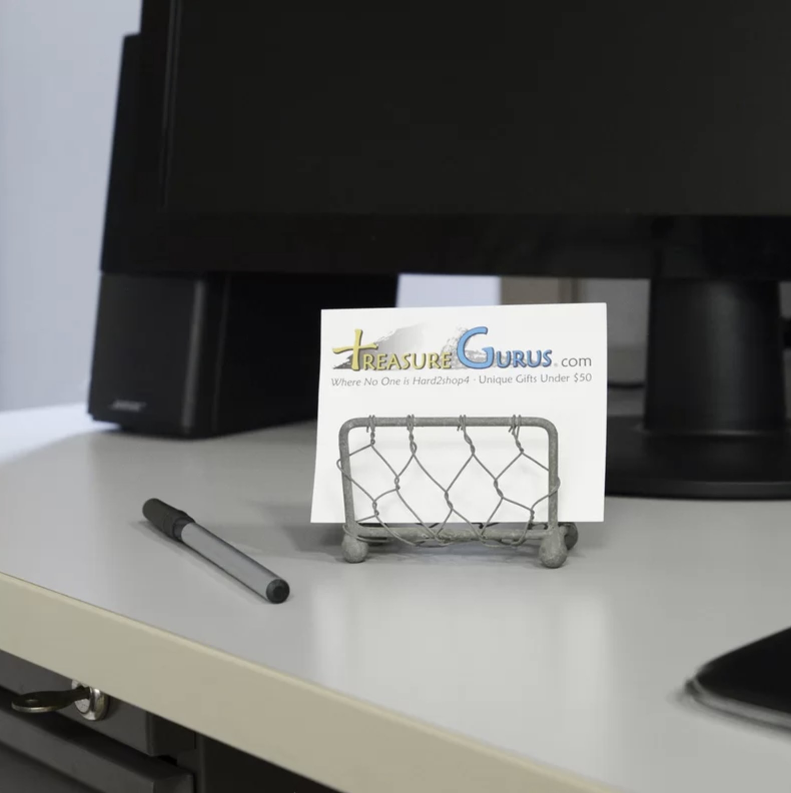 The metal wire business card holder