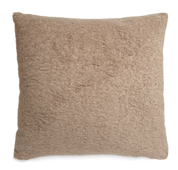 Teddy faux fur pillow