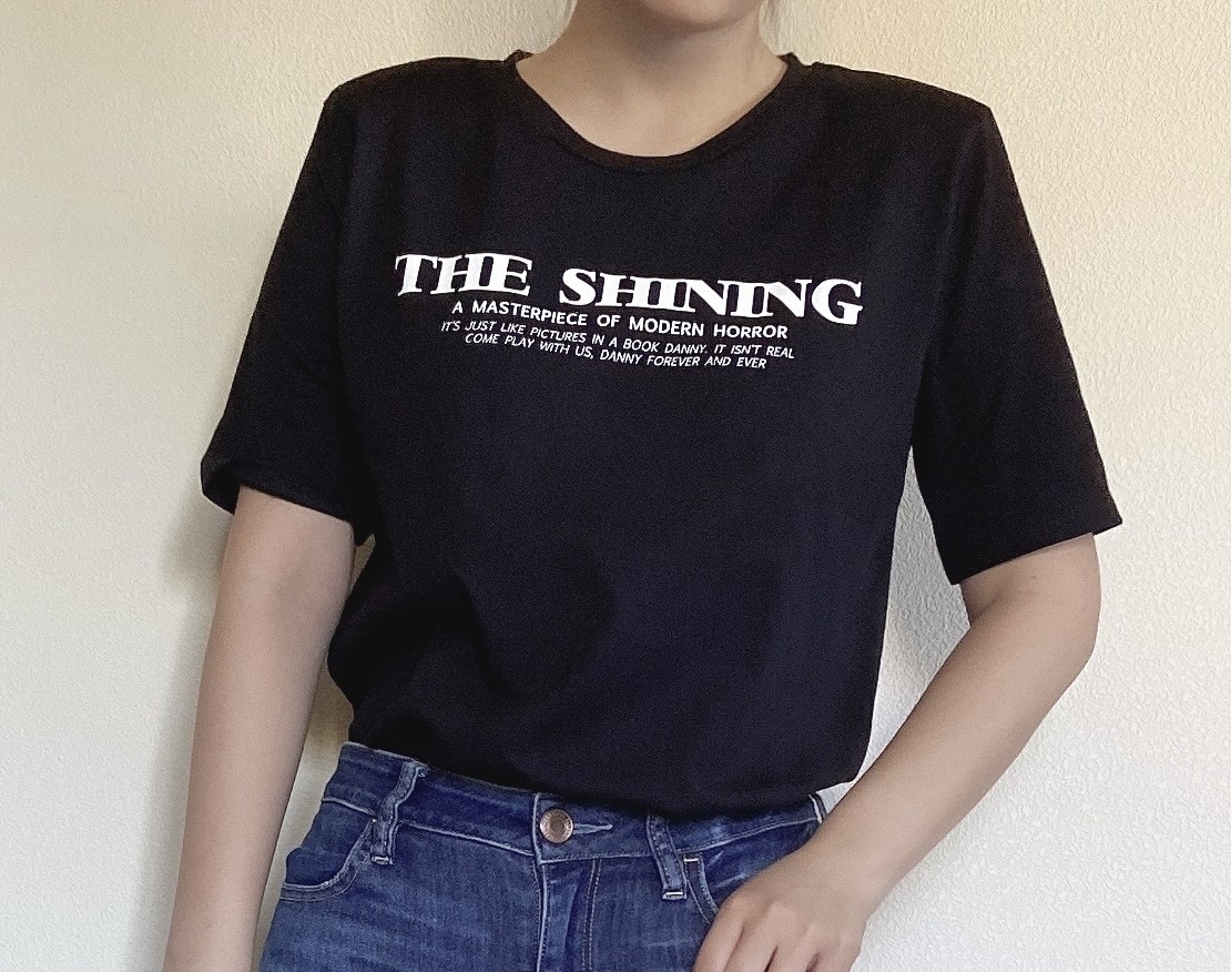 このコラボは激アツ！ZARAの「シャイニングTシャツ」映画ファン歓喜のデザインだった