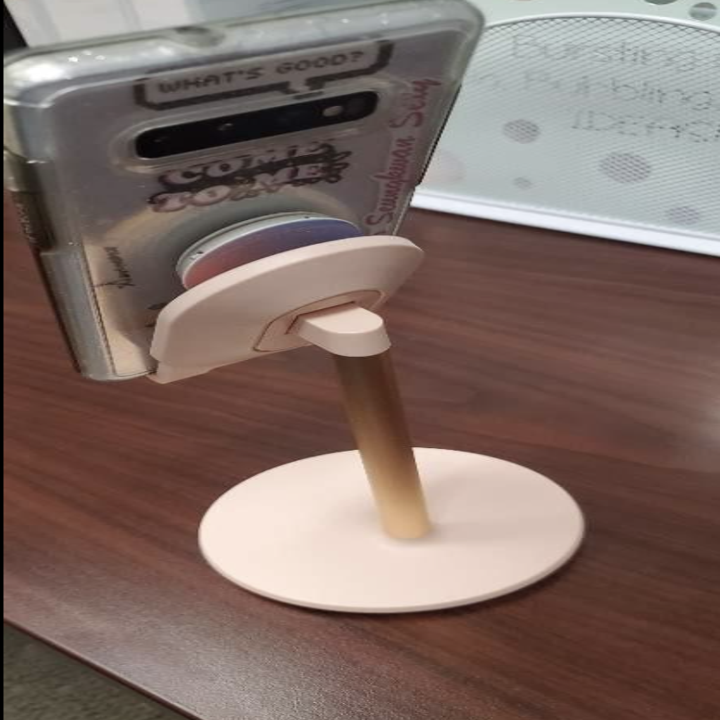 Phone stand holds iphone