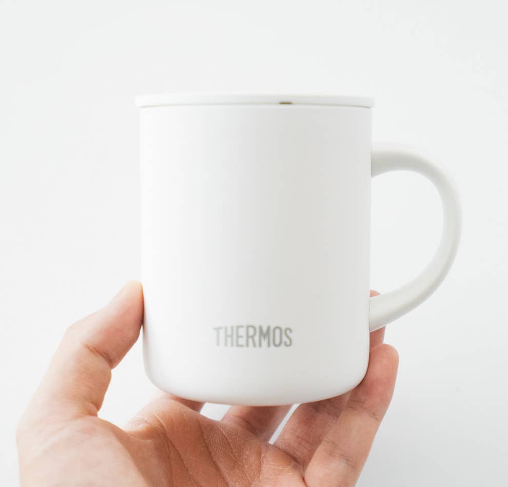 名品 見つけました サーモスの 白いマグカップ で1日中あたたかいコーヒが飲めます 名品 見つけました サーモスの 白いマグカップ で1日中あたたかいコーヒが飲めます