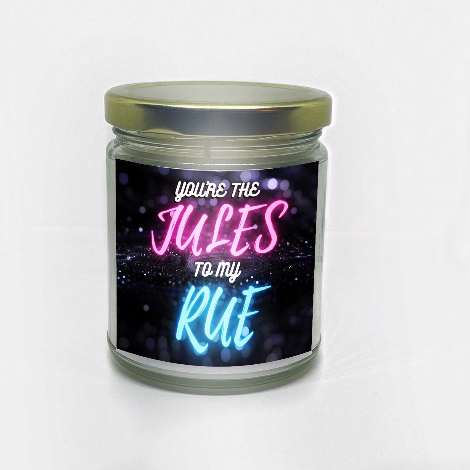 the &quot;you&#x27;re the jules to my rue&quot; candle