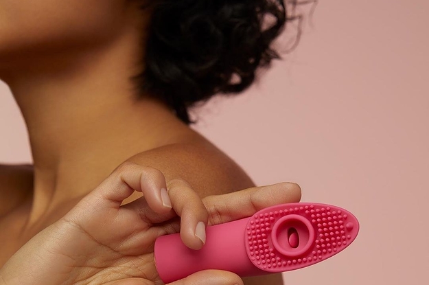 a model holds the finger pro up