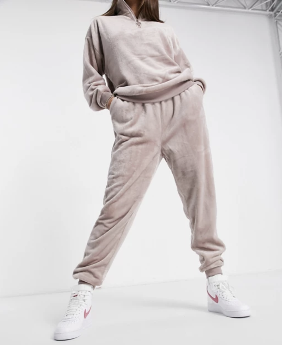 28 ExpensiveLooking Loungewear Pieces That Are Probably Cheaper Than