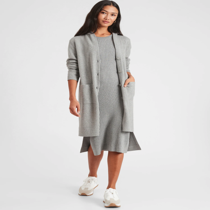 model wearing the knit cardigan in gray 