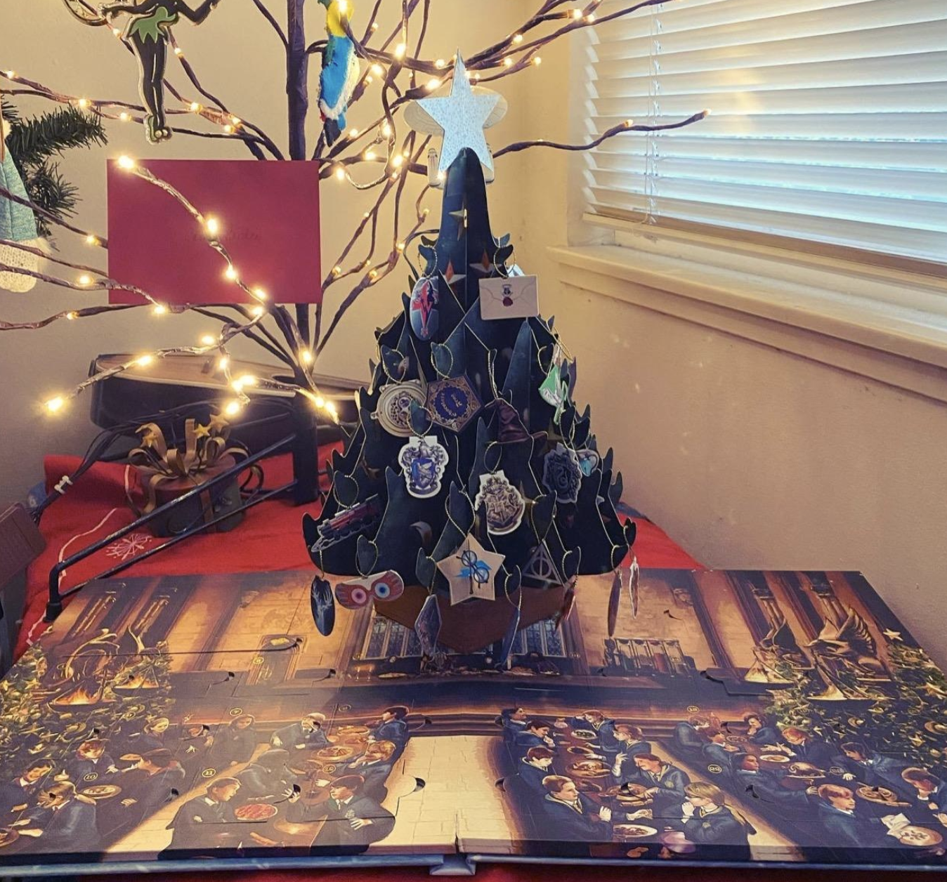 reviewer photo of the Christmas tree decorated with paper ornaments
