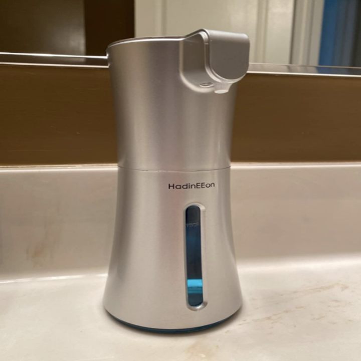 Reviewer photo of soap dispenser on the counter