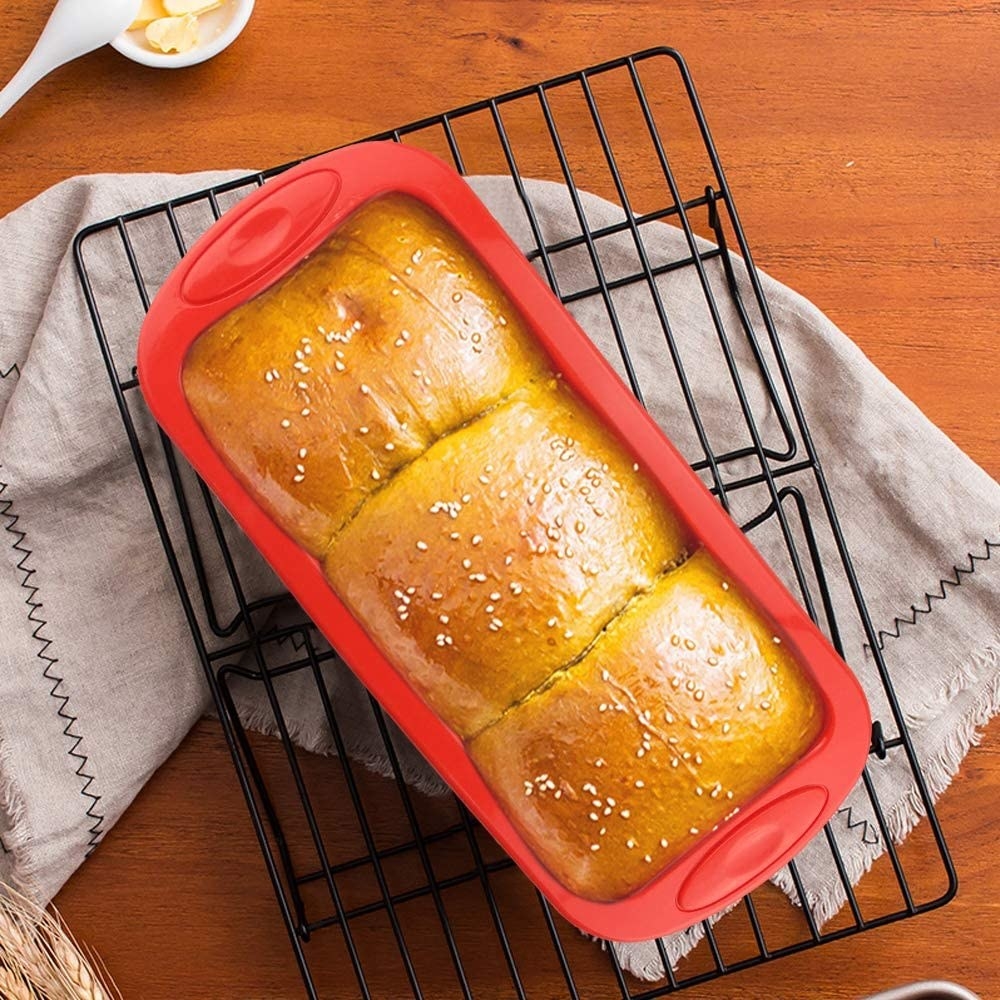 A loaf of bread in the silicone pan