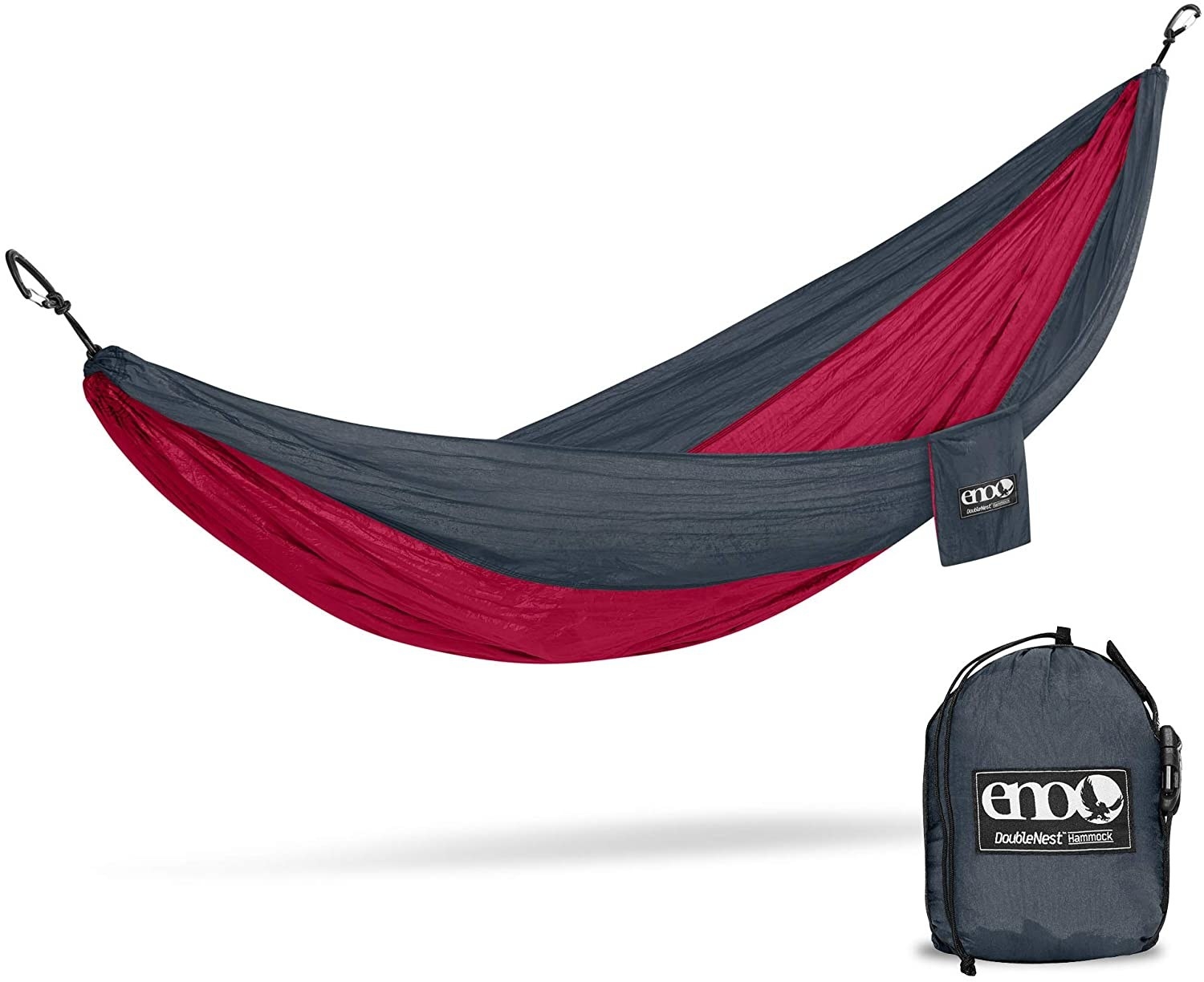 The hammock and carrying pouch