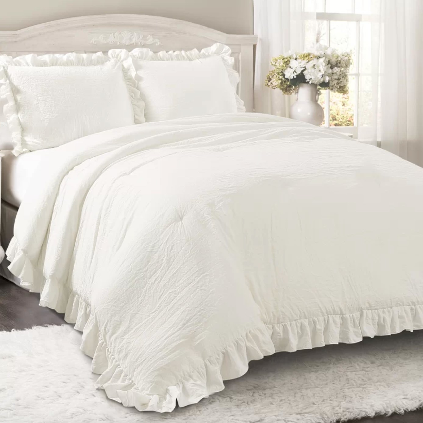 The two-piece comforter in white