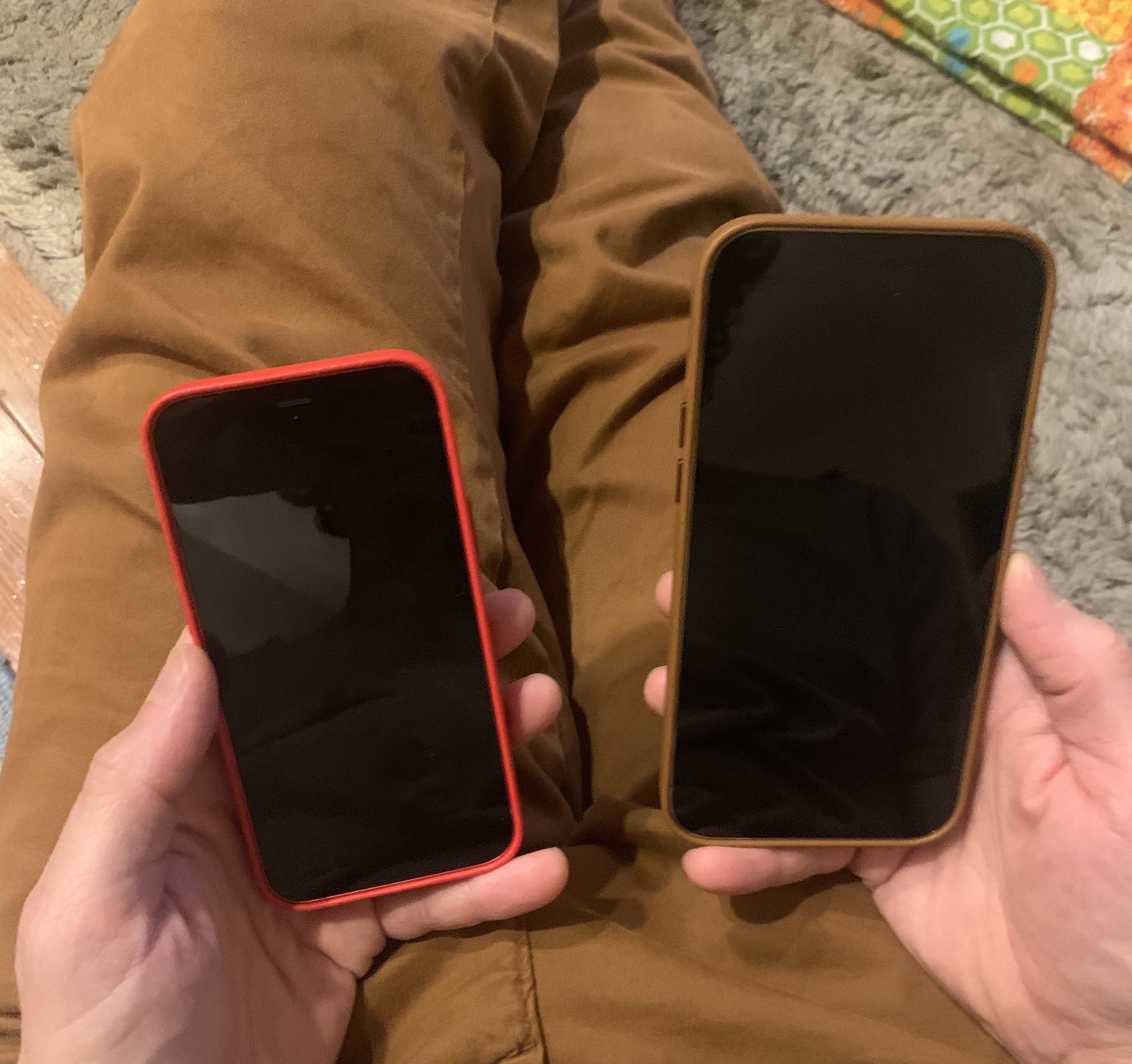 This Is How Big Is The Iphone 12 Mini Is In Your Hands