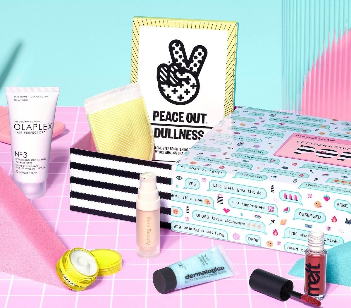 the various products that come in the gift set