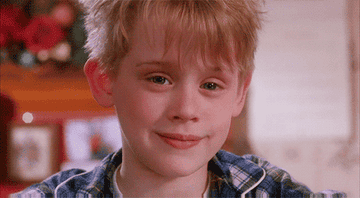 This Is What Kevin Used To Heat Up The Door Knob In Home Alone After dinner they left us alone. according to an interview published in the daily dot, olia preferred to work with videos, but the gif format was the only way to have a moving image in an internet news articles gif animated gifs. heat up the door knob in home alone