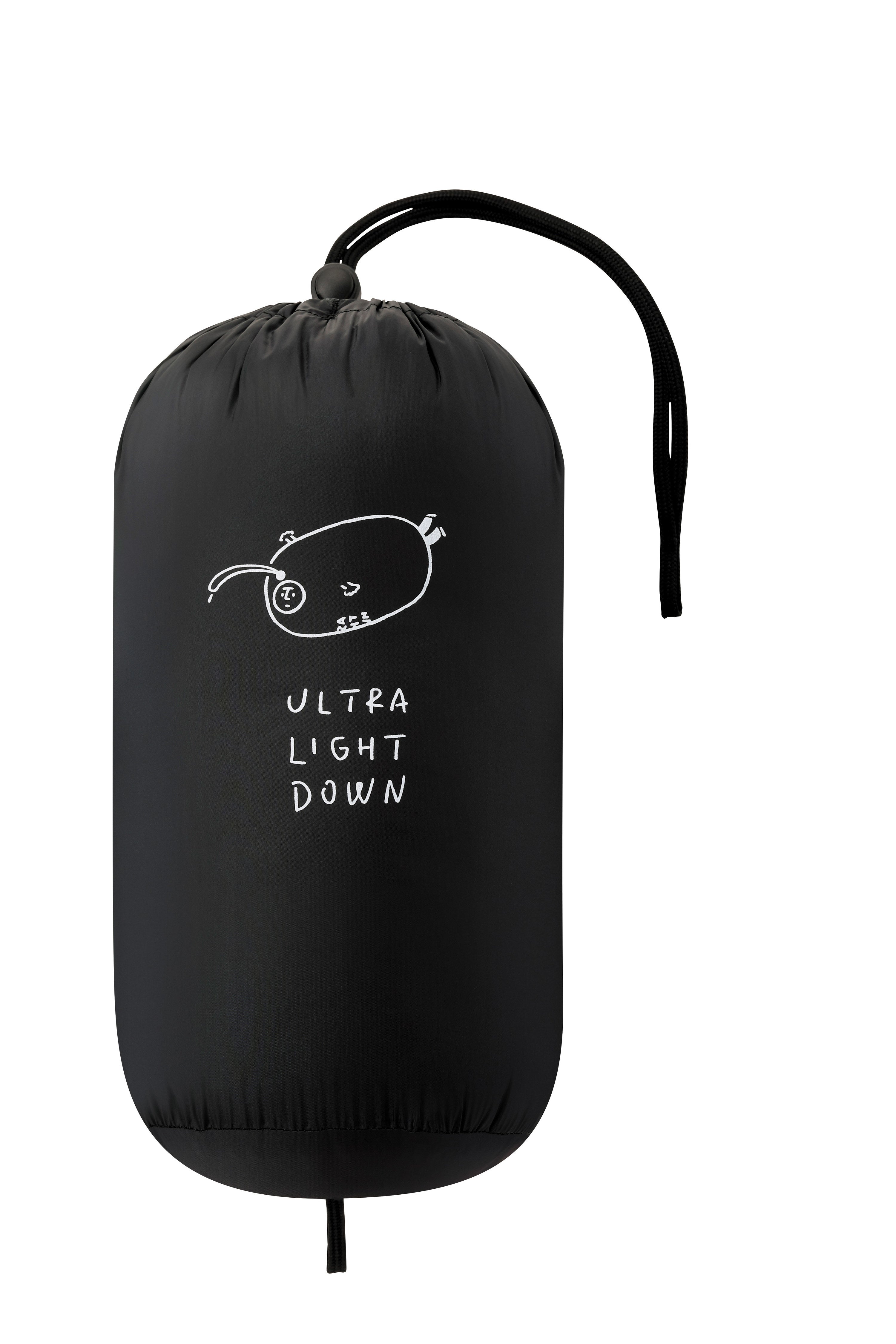 軽くて着やすい ユニクロの 名品ダウン に今だけスペシャルポーチがついてきます