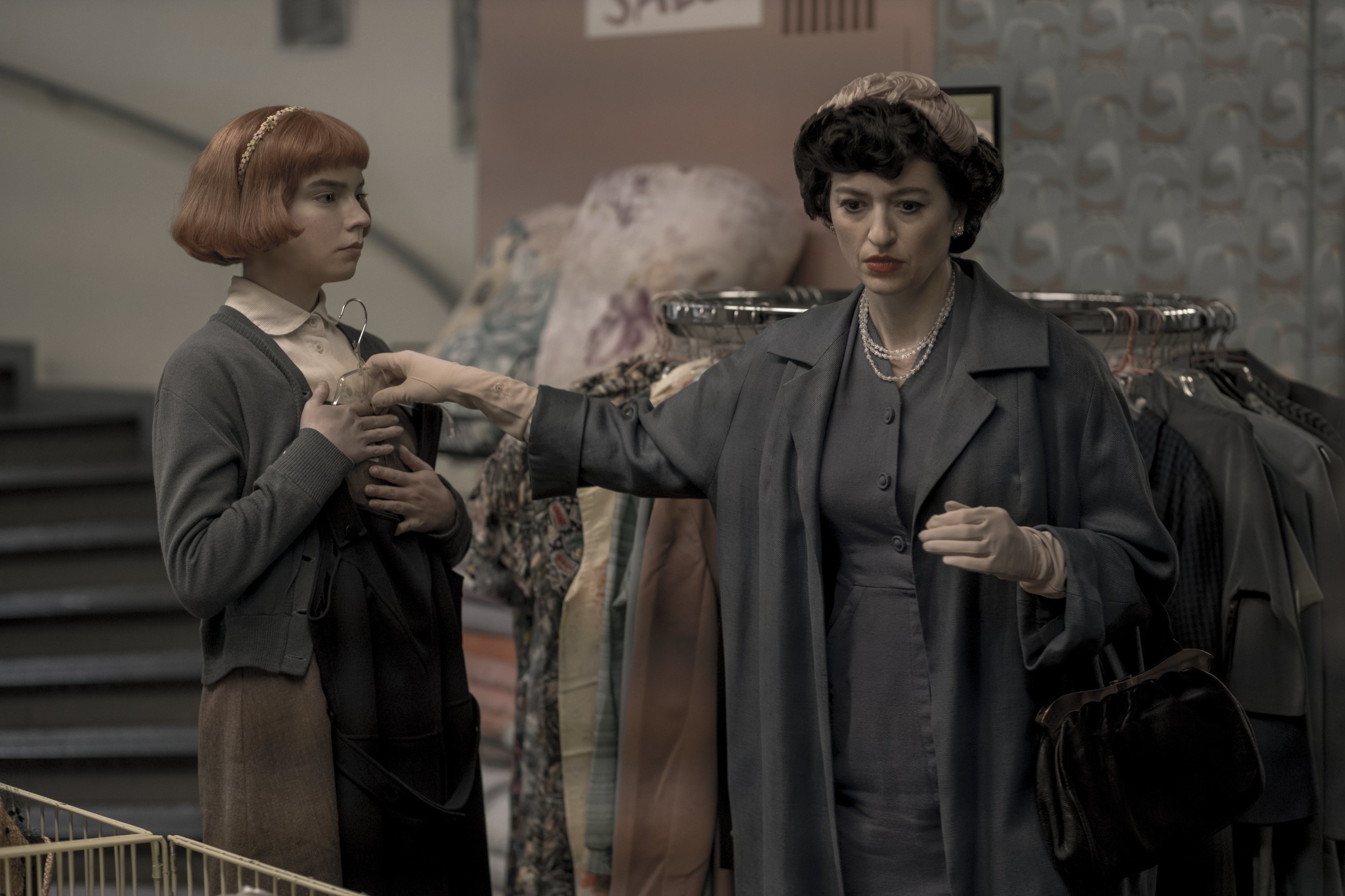 Costume Designer Gabriele Binder Revels in Beth's Clothing Transformation  for 'The Queen's Gambit' – Awardsdaily