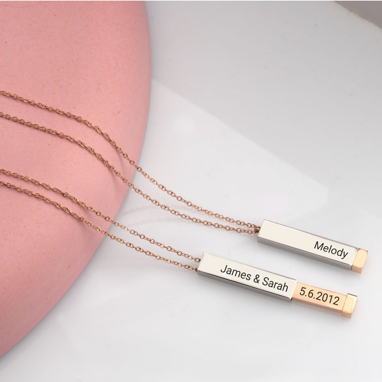 The hidden message chain necklace