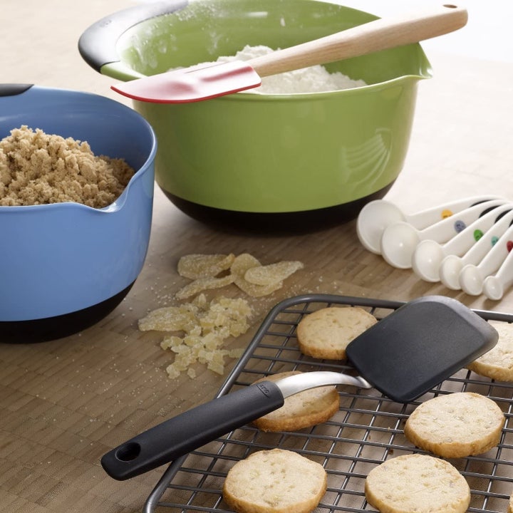 two oxo pourable mixing bowls being used to make cookies