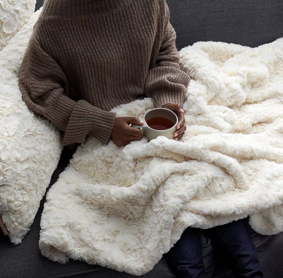 31 Cozy Blankets And Throws To Curl Up In Right Now