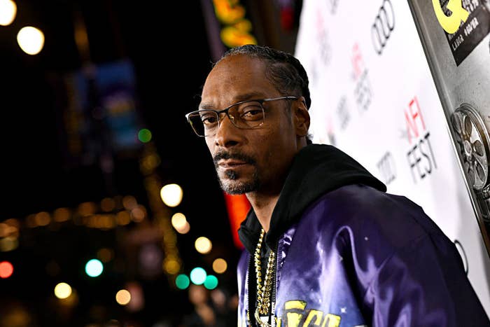 Spongebob and Patrick as Dr. Dre and Snoop Dogg rapping the