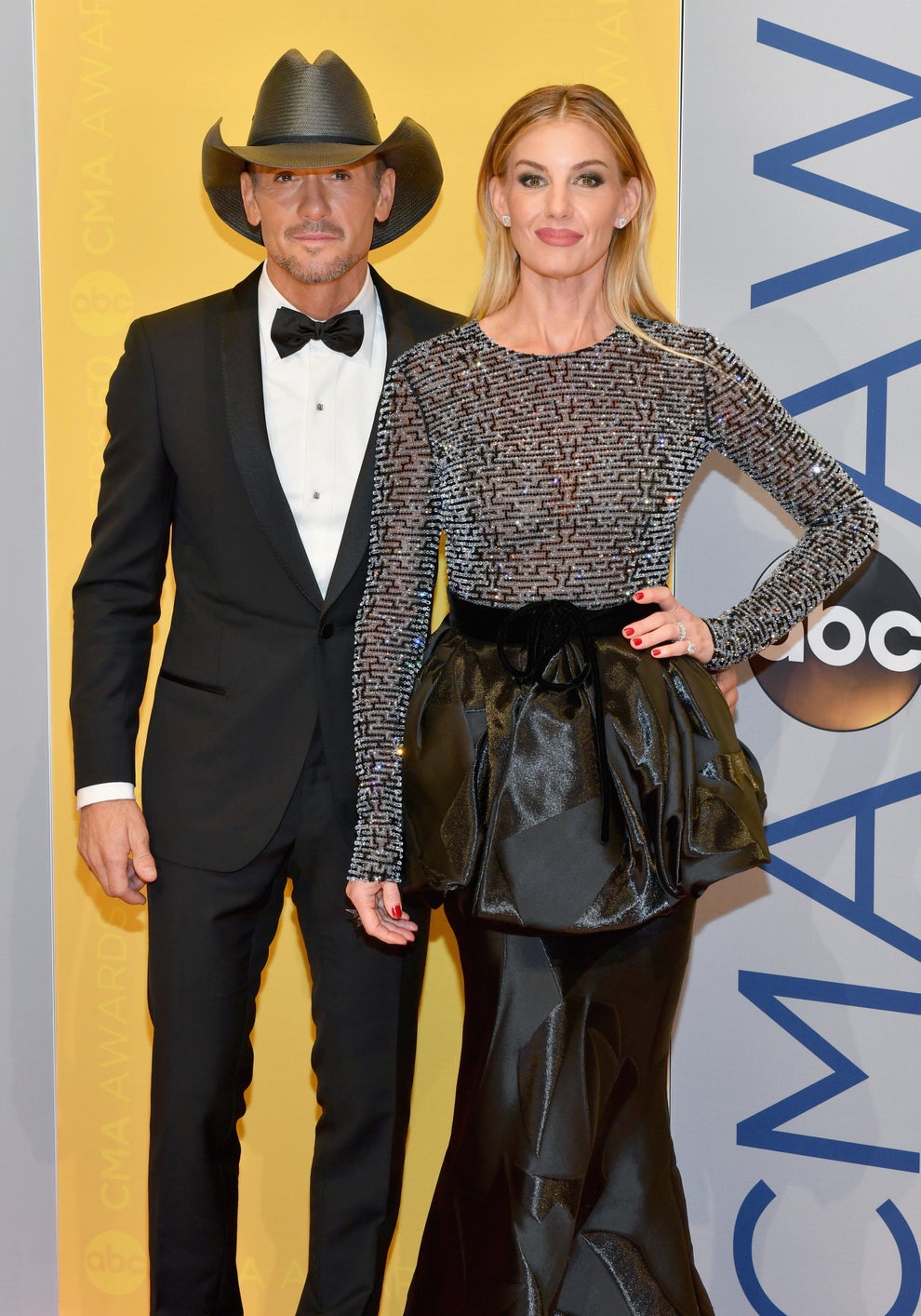 Faith Hill And Tim McGraw's Huge Christmas Tree Is Going Viral