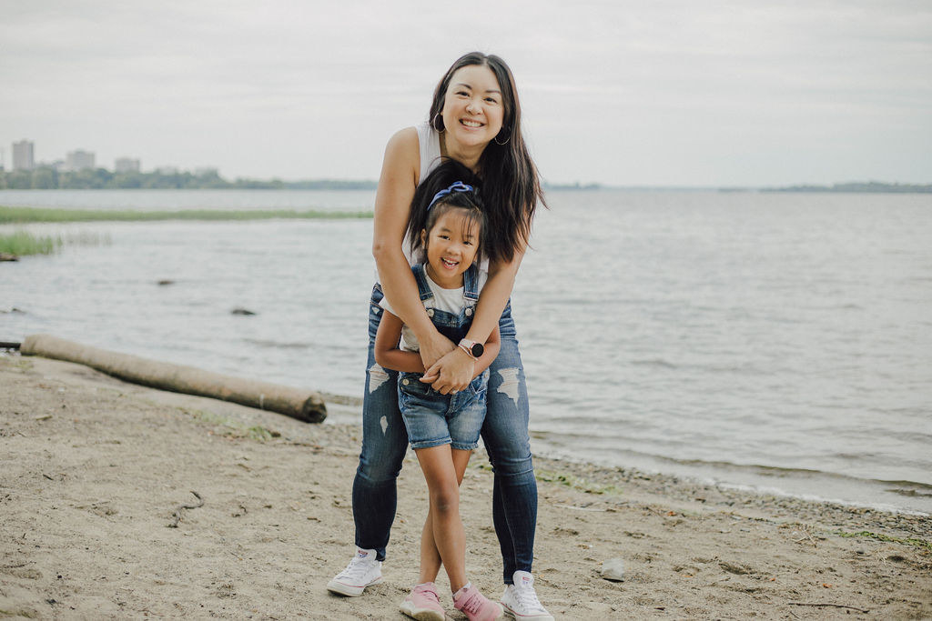 Image of Leanne and Mikayla on the beach.