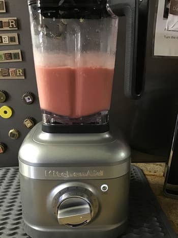 A different reviewer's photo of the blender in silver