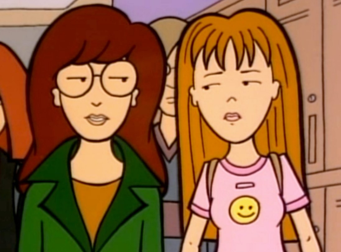 Daria and Quinn exchange looks