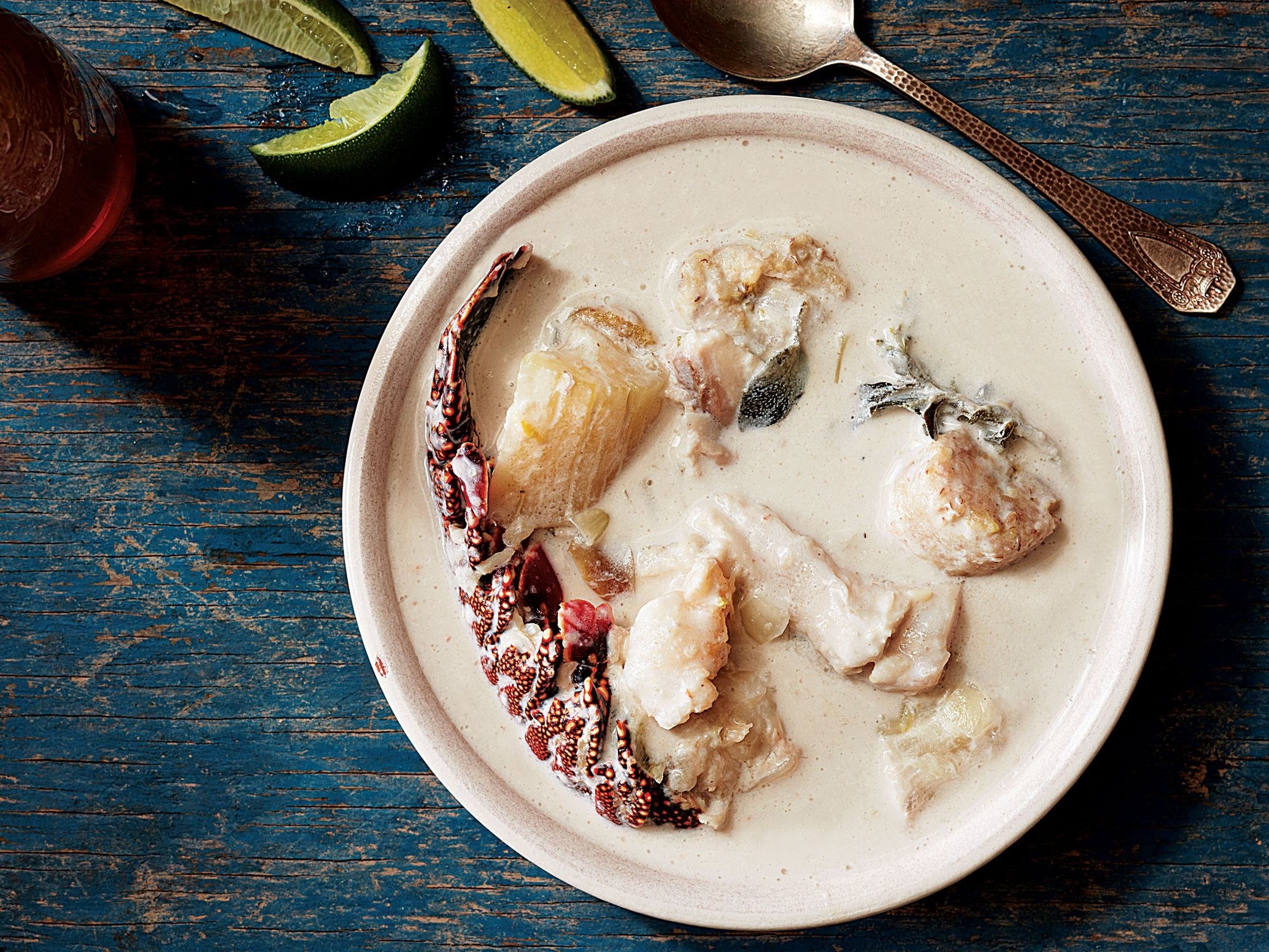 A bowl of seafood soup using Nicaraguan ingredients.
