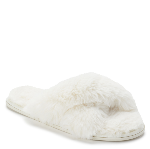 White fluffy crossband slippers.