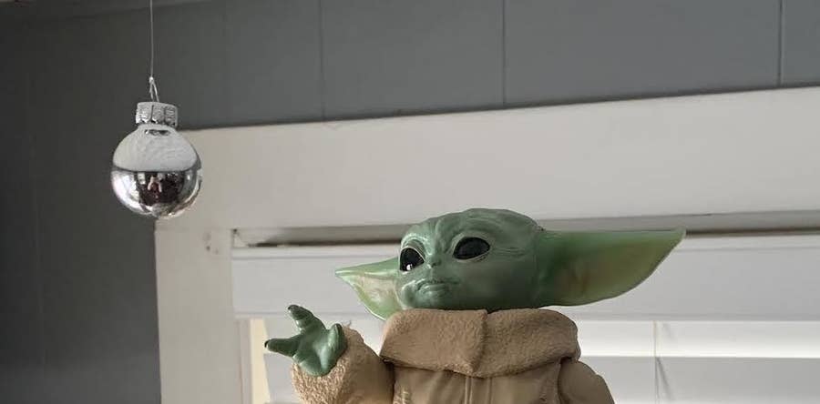 People Are Using Baby Yoda As A Tree Topper Смотрите видео belly inflation anime comic онлайн. people are using baby yoda as a tree topper