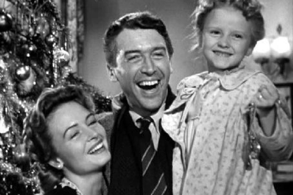 &quot;It&#x27;s a Wonderful Life&quot; characters pose together for a sweet family moment