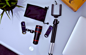 The various elements of the lens kit