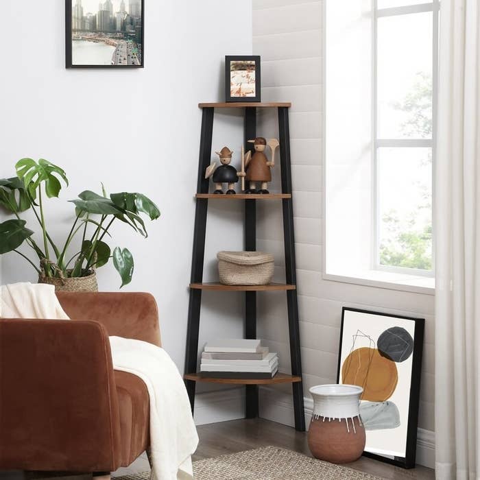 The four-level shelf