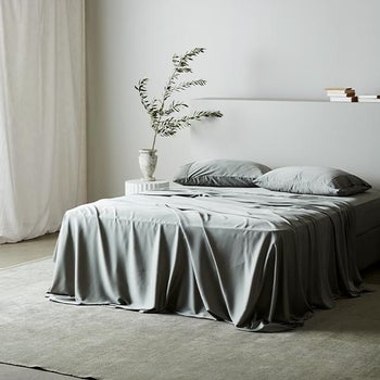 The bamboo sheet set in sage green