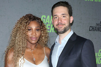 Alexis Ohanian Sr. and Serena Williams on a red carpet. 