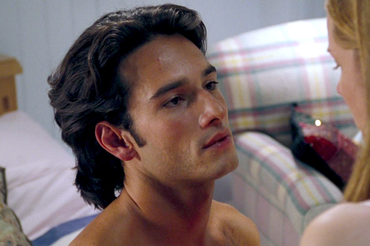 Rodrigo Santoro como Karl em "Simplesmente Amor".