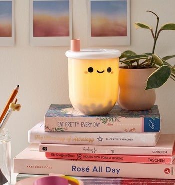the boba tea lamp