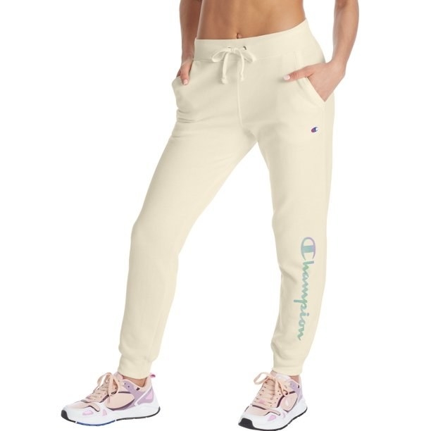 Model in graphic jogger