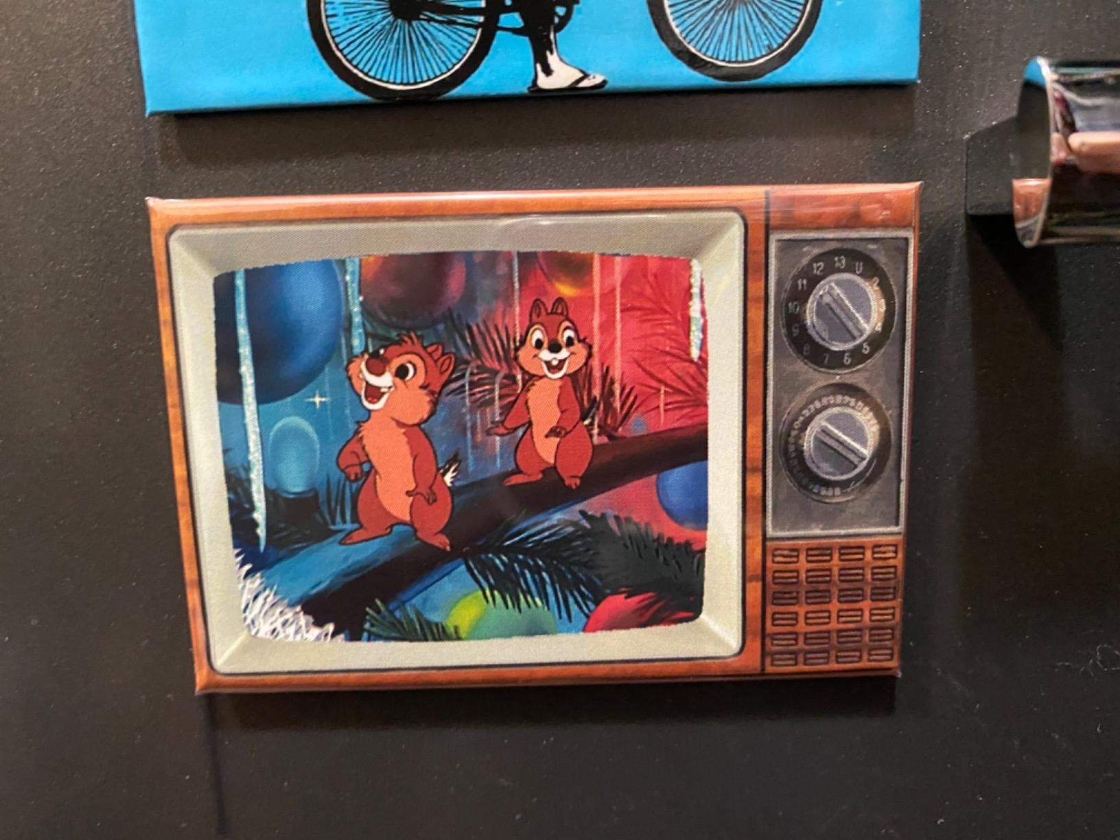 the magnet that looks like an old tv with chip and dale on the screen